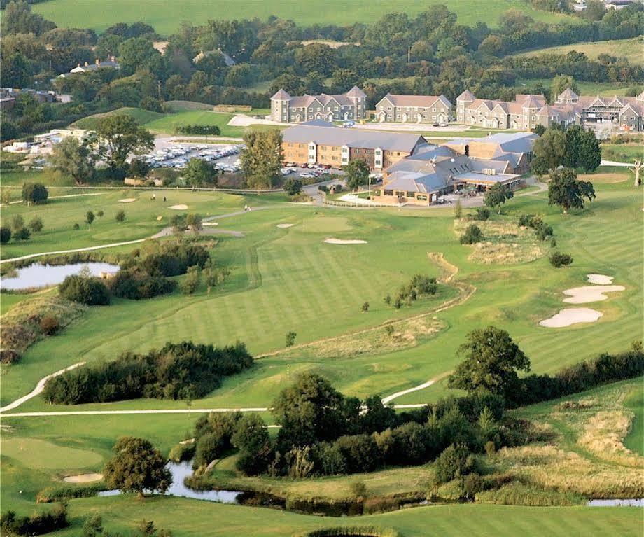 The Wiltshire Hotel, Golf And Leisure Resort Swindon Eksteriør bilde